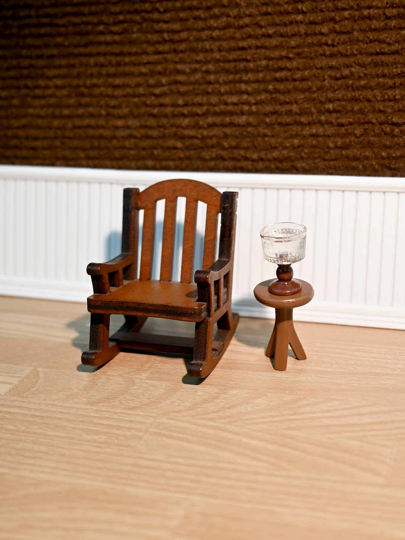 Miniature Rocking Chair, Minia – Photography Desk recenzja i cena